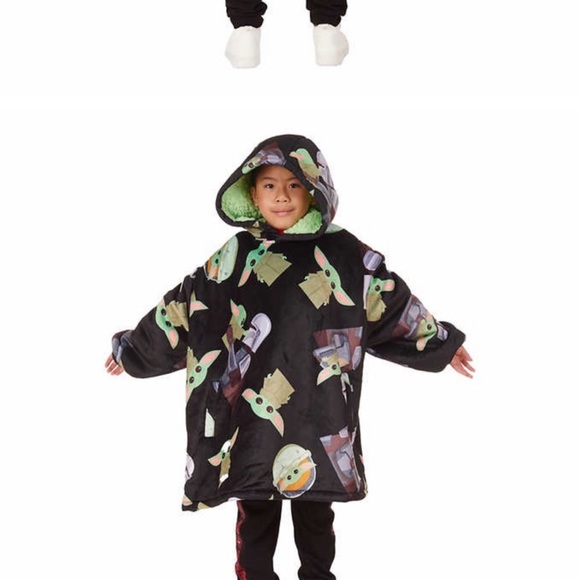 Star Wars kids Hoodie with side pockets no offer unless you bundle please - Picture 3 of 14